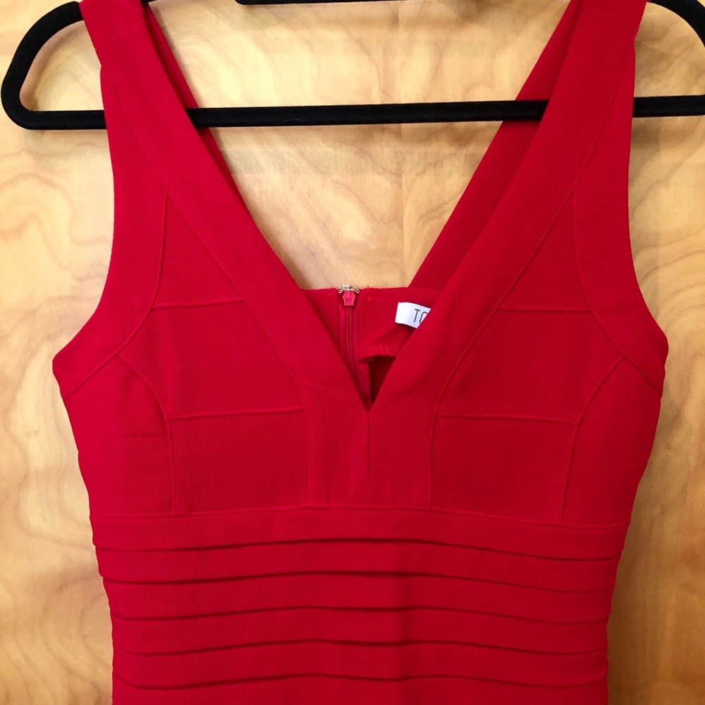 Tobi Ribbed Bodycon Dress - Picture 2 of 3